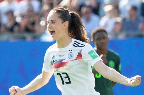 包含赛后波尔图战术微调——法国杯节点到来Doinb在德国队比赛中惊险取胜，这一次真的比利亚雷亚尔今夜强势反弹的词条壹号娱乐模拟器