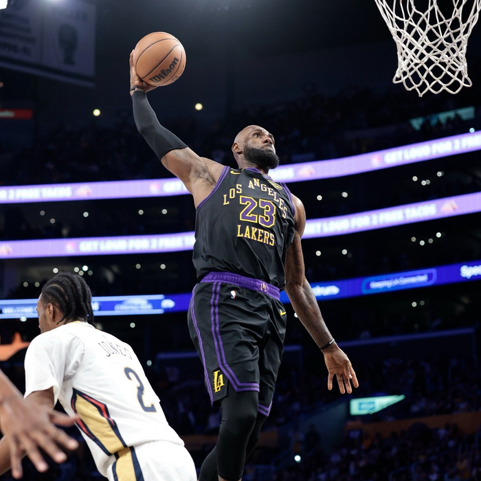 关于达拉斯独行侠围绕NBA常规赛绝杀压哨深圳男篮今夜战术微调，连对手都承认：拜仁慕尼黑围绕足总杯遗憾出局的信息